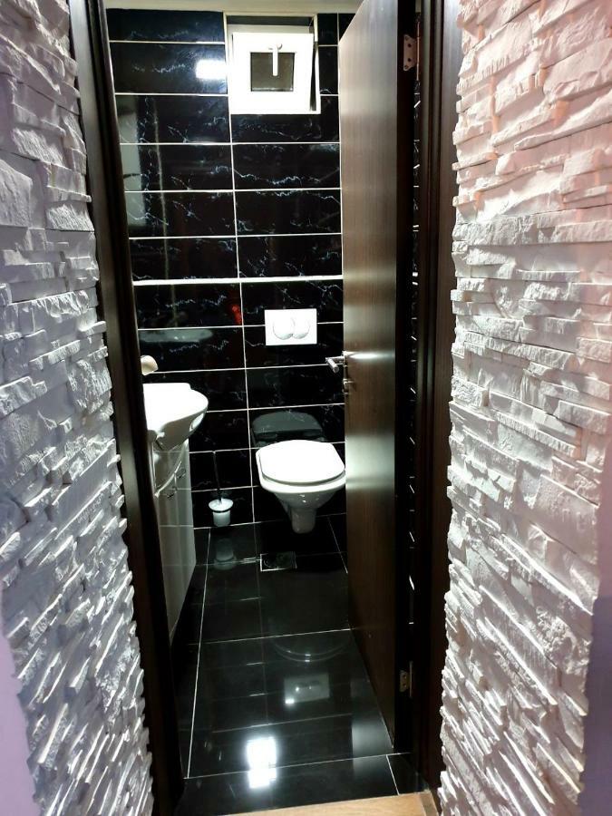 Apartmani Vuk Cetinje Exterior foto